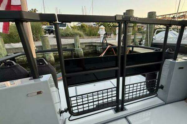 Targa 37 Flybridge Yacht For Sale