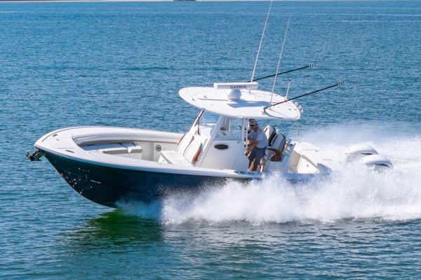 2027 Regulator 28