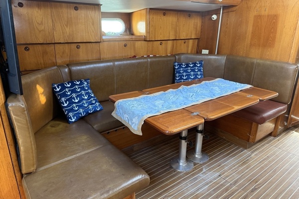 Serenity 50ft Jeanneau Yacht For Sale
