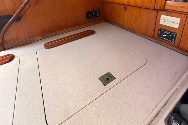 Serenity 50ft Jeanneau Yacht For Sale