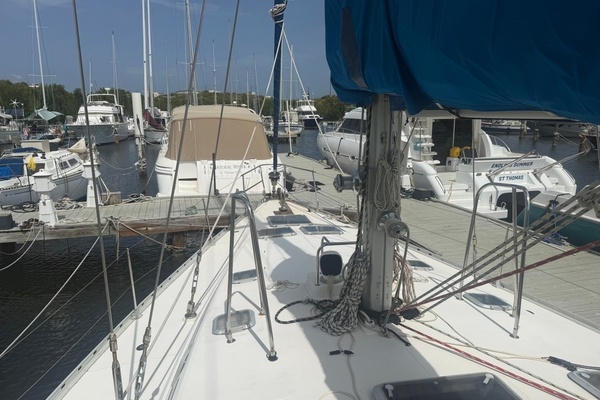 Serenity 50ft Jeanneau Yacht For Sale