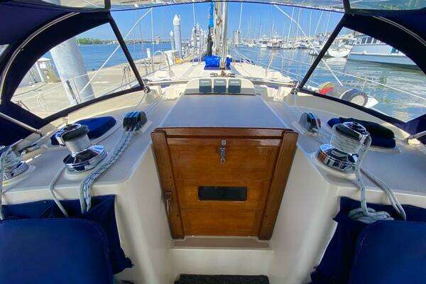 Photo of the 2006 Island Packet 440 "Second Wind"