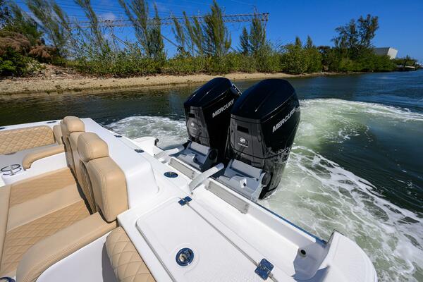 SPRINKLES 41ft HCB Yacht For Sale