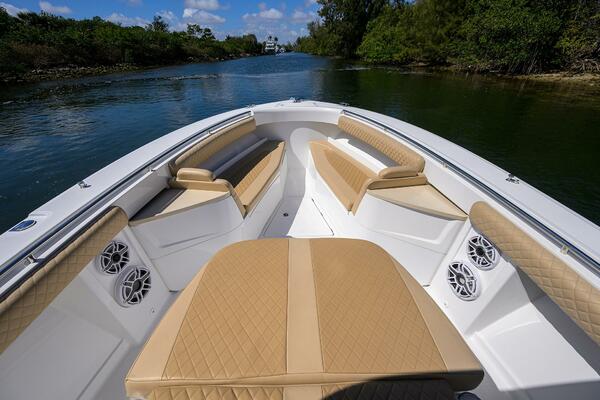 SPRINKLES 41ft HCB Yacht For Sale