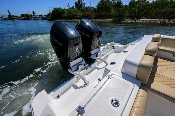 SPRINKLES 41ft HCB Yacht For Sale