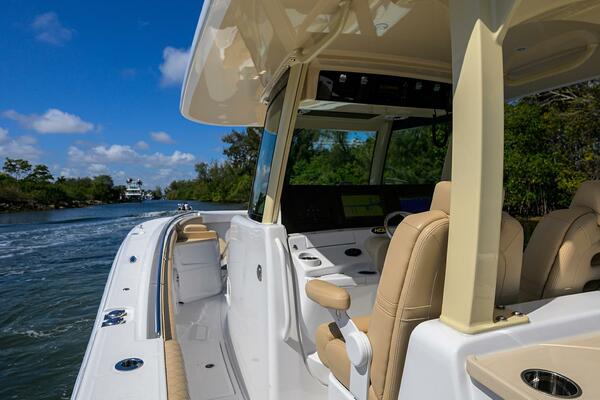 SPRINKLES 41ft HCB Yacht For Sale