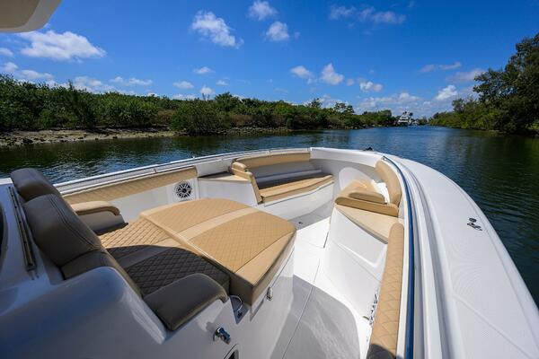 SPRINKLES 41ft HCB Yacht For Sale