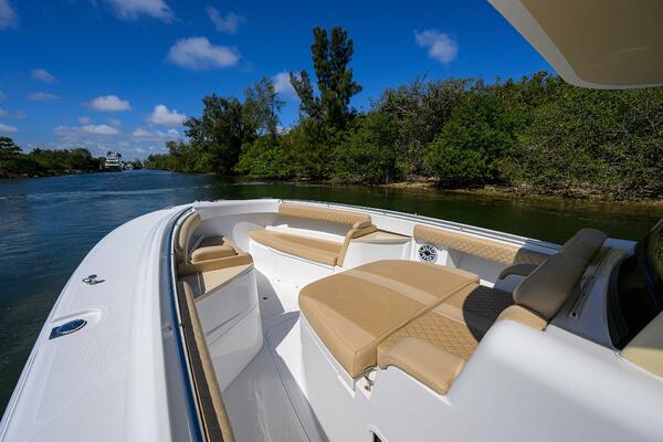 SPRINKLES 41ft HCB Yacht For Sale