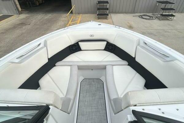23ft Cobalt Yacht For Sale