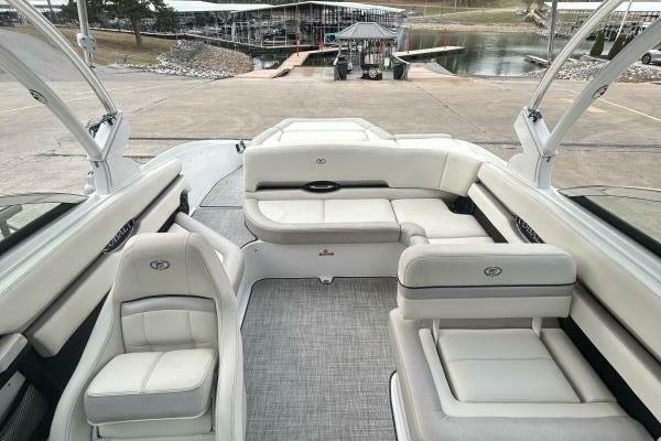 23ft Cobalt Yacht For Sale