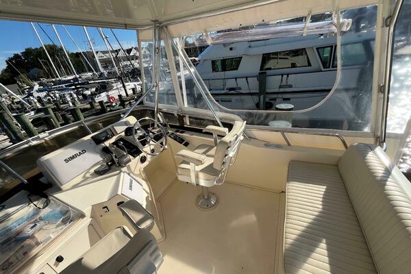 Sachem 36ft Sabreline Yacht For Sale