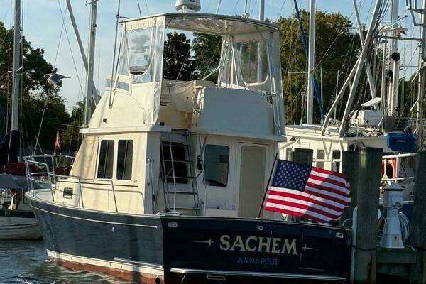 Sabreline 36 Flybridge Yacht For Sale