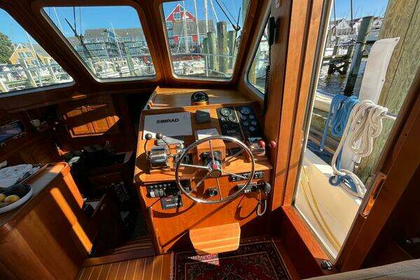 Sabreline 36 Flybridge Yacht For Sale