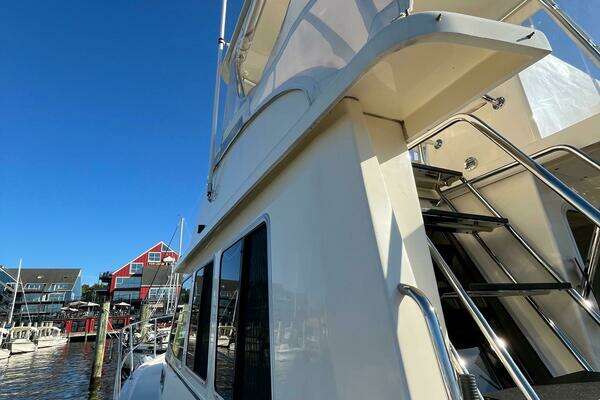 Sabreline 36 Flybridge Yacht For Sale