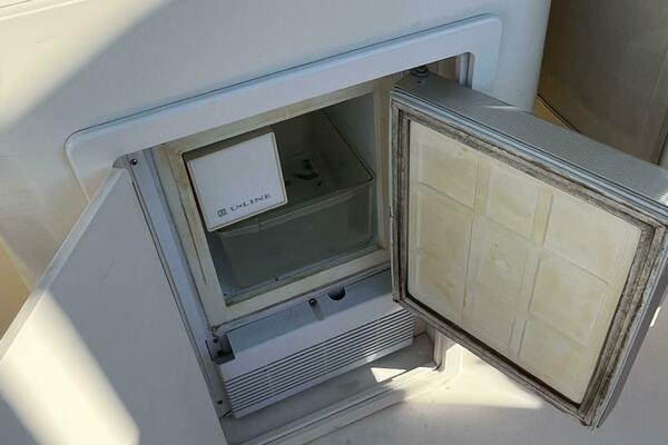 Sachem 36ft Sabreline Yacht For Sale