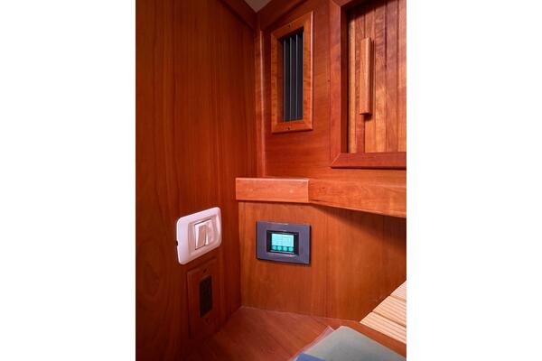 Sachem 36ft Sabreline Yacht For Sale