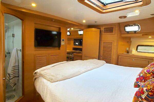 Bluewater 56 Yacht For Sale