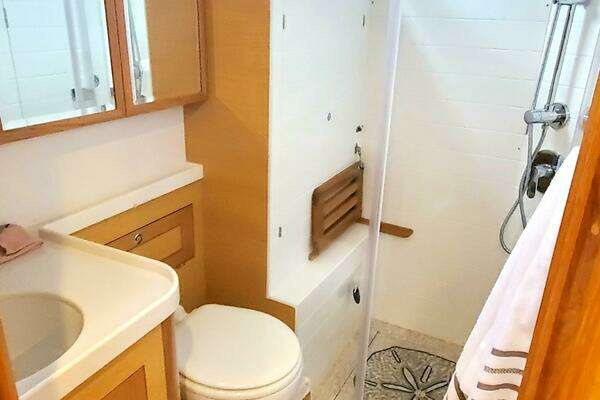 Bluewater 56 Yacht For Sale