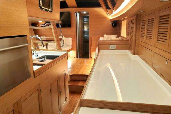Bluewater 56 Yacht For Sale