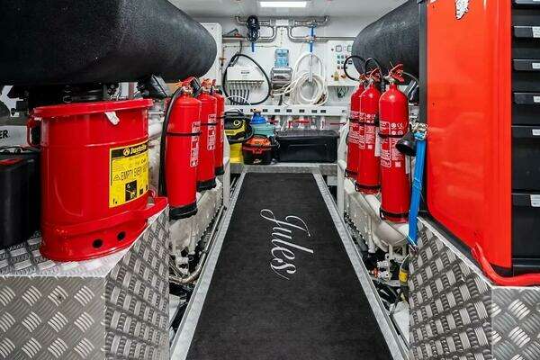 2022 Custom Line 121