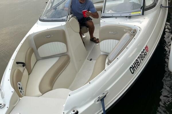 20ft Stingray Yacht For Sale