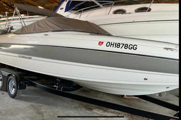 20ft Stingray Yacht For Sale