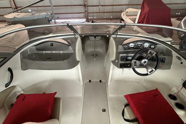 20ft Stingray Yacht For Sale