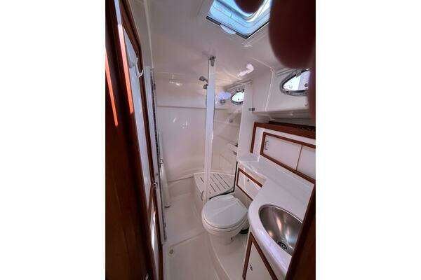 Back Cove 37 Yacht For Sale