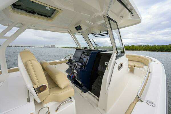 Pursuit S 328 Yacht For Sale