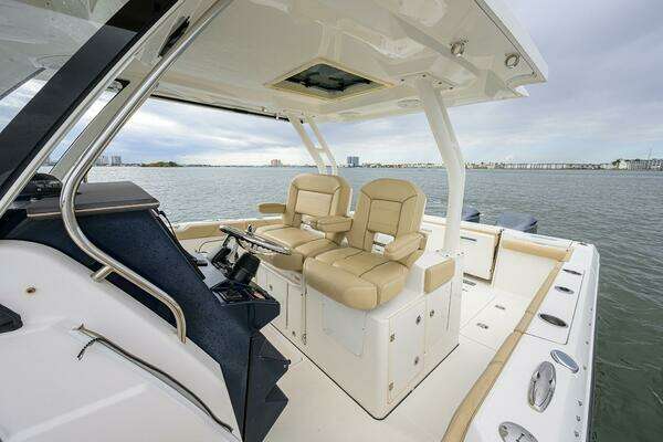 Pursuit S 328 Yacht For Sale