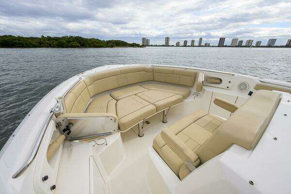 Pursuit S 328 Yacht For Sale