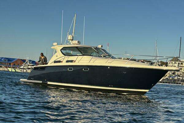 2006 Tiara Yachts 43