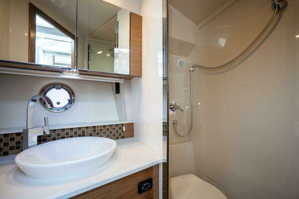 Cruisers Yachts 45 Cantius Yacht For Sale