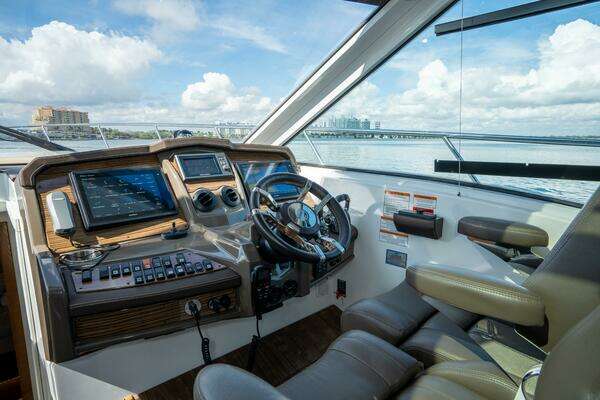 Cruisers Yachts 45 Cantius Yacht For Sale
