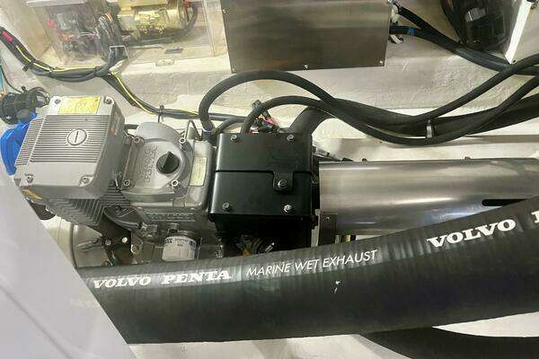 Cruisers Yachts 45 Cantius Yacht For Sale