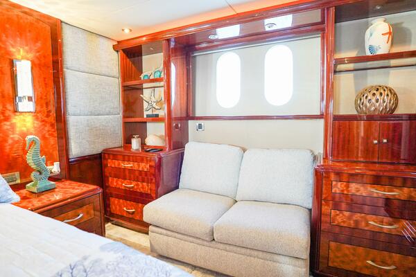 Eleonora  80ft Lazzara Yachts Yacht For Sale