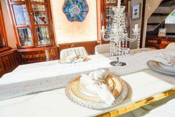 Lazzara Yachts 80 SL Yacht For Sale