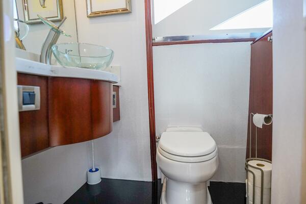 Eleonora  80ft Lazzara Yachts Yacht For Sale