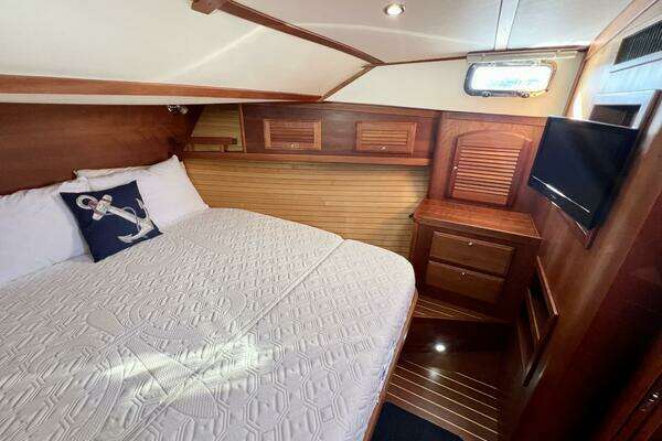 Sabre 38 Hard Top Express Yacht For Sale
