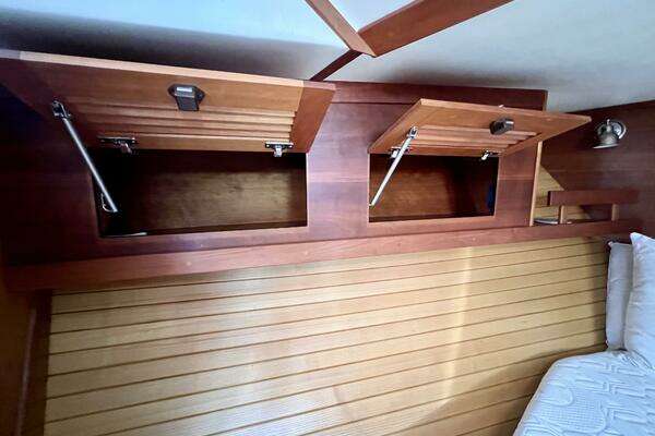 Sabre 38 Hard Top Express Yacht For Sale