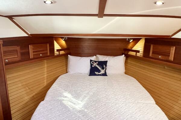 38ft Sabre Yacht For Sale