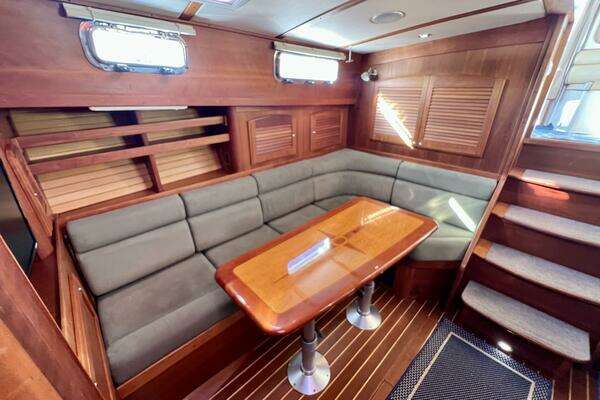 Sabre 38 Hard Top Express Yacht For Sale