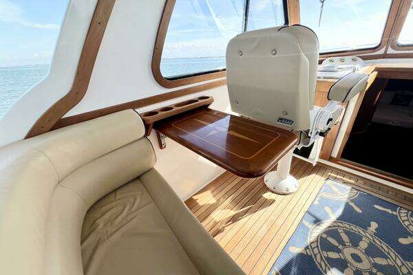 Sabre 38 Hard Top Express Yacht For Sale