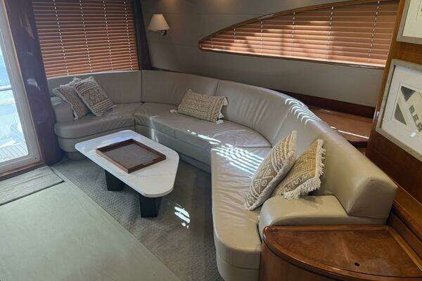 Bertram 67 Convertible Yacht For Sale