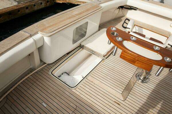 Bertram 67 Convertible Yacht For Sale