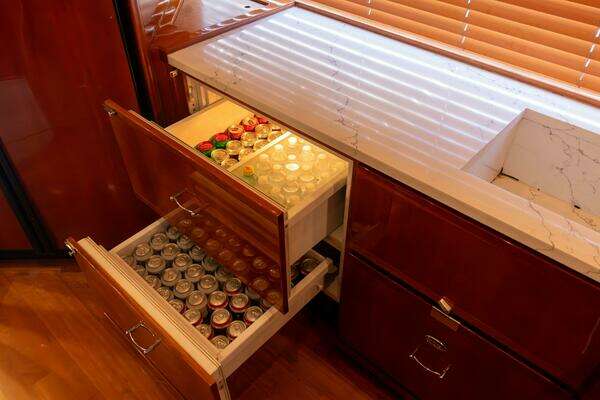 Bertram 67 Convertible Yacht For Sale