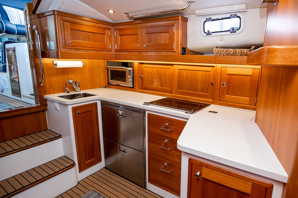 53ft MJM Yacht For Sale