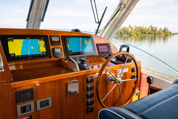 MJM 53Z Yacht For Sale