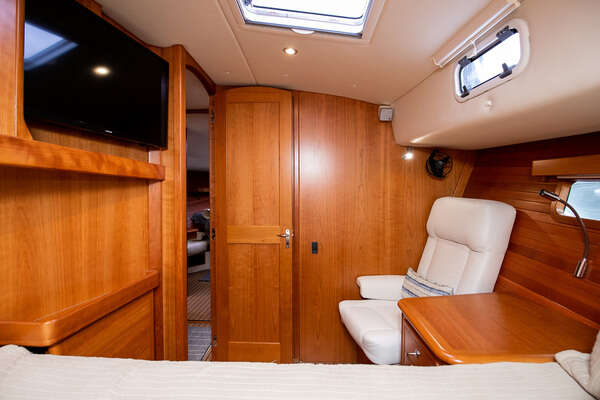 MJM 53Z Yacht For Sale