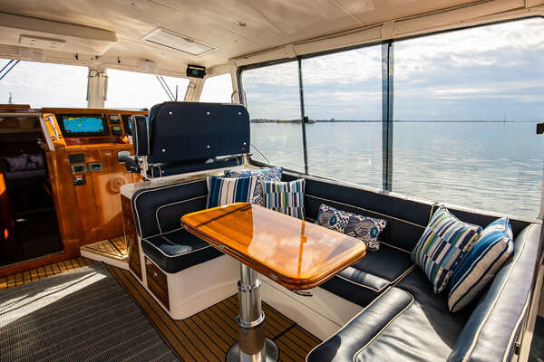 MJM 53Z Yacht For Sale